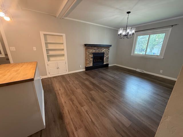 Building Photo - Large Home in Peoria Heights