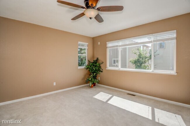 Building Photo - 3 br, 3 bath House - 11413 White Lotus Ln