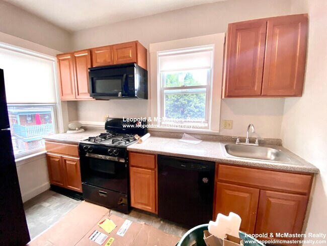 Foto del edificio - 19 Roseclair St