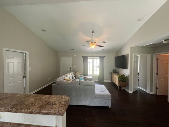 Building Photo - 238 Sweet Gum Ln