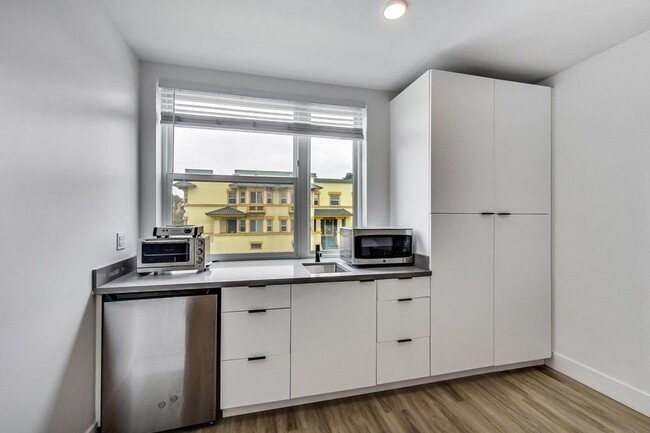 Building Photo - Artthaus Linden: New Luxury Apartment! 2 m...