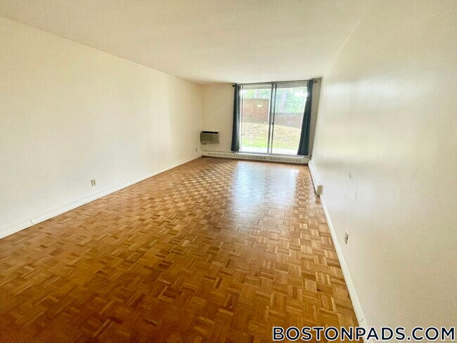 Foto del edificio - 1455 Commonwealth Ave