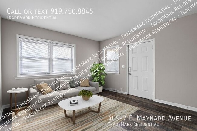 Building Photo - 409 E Maynard Ave