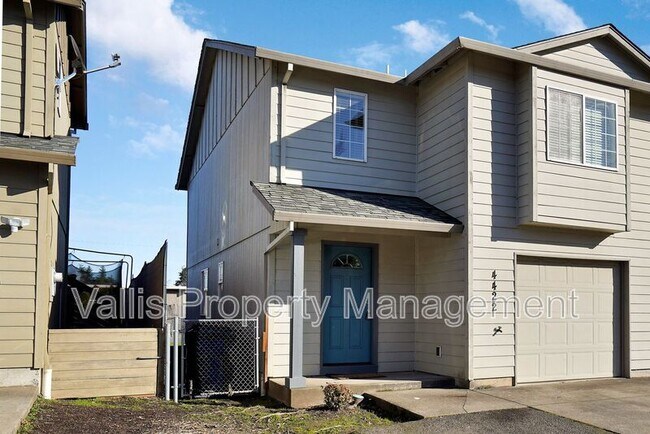 Foto del edificio - 4422 Remington Pl NE