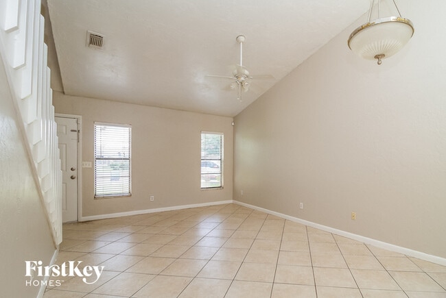 Foto del edificio - 7805 Wortham Ct
