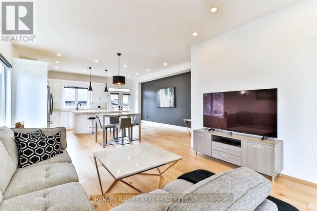 Building Photo - 235 Lambton Ave