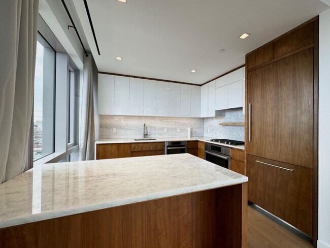 Foto del edificio - 75 Park Ln S