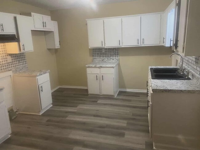 Foto del edificio - 95 W Mallory Ave