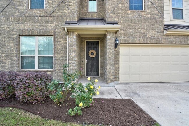 Building Photo - 186 Clear Water Path