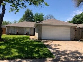 Building Photo - 1811 Crosscoach Ln