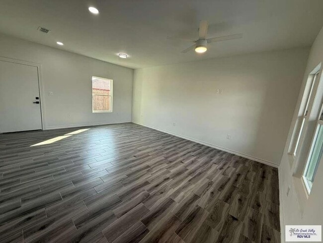 Building Photo - 5160 Alexa Rd