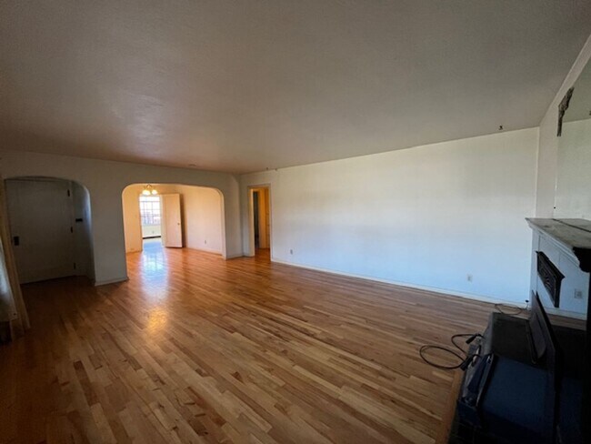 Foto del edificio - Beautiful 2 bed, 1 bath Home in Columbia N...