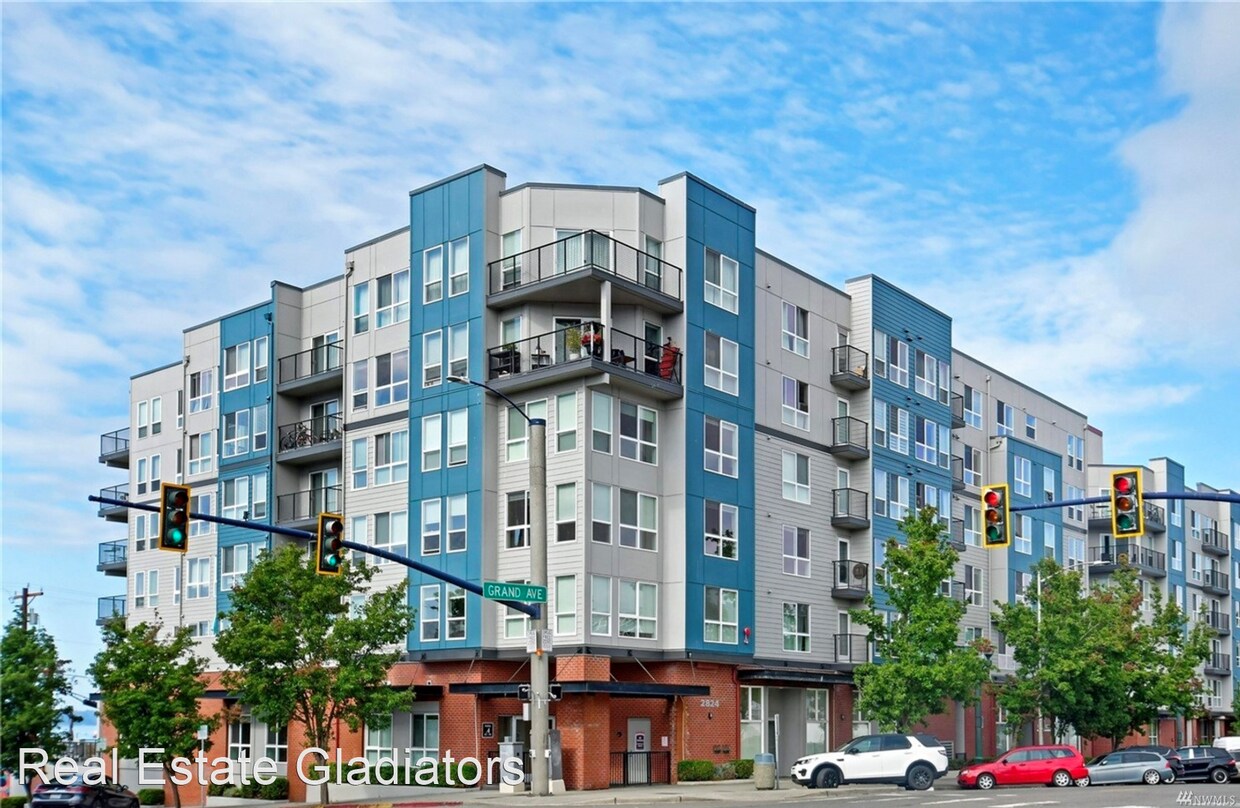 2 br, 1 bath House 2824 Grand Ave A401 House Rental in Everett, WA