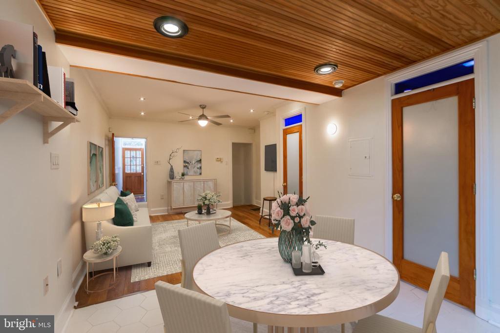 Foto principal - 2203 Pemberton St