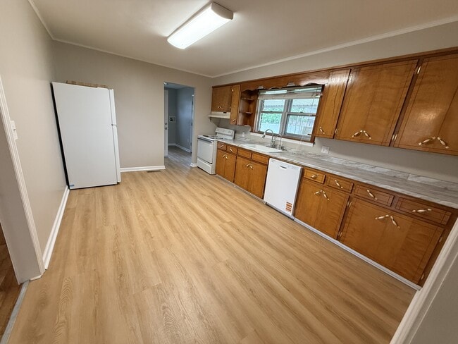 Building Photo - 514 Oliver Dr