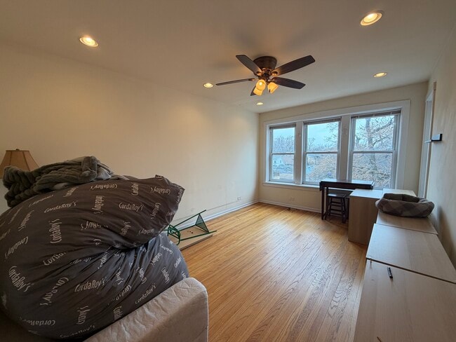 Foto del edificio - 4621 N Rockwell St