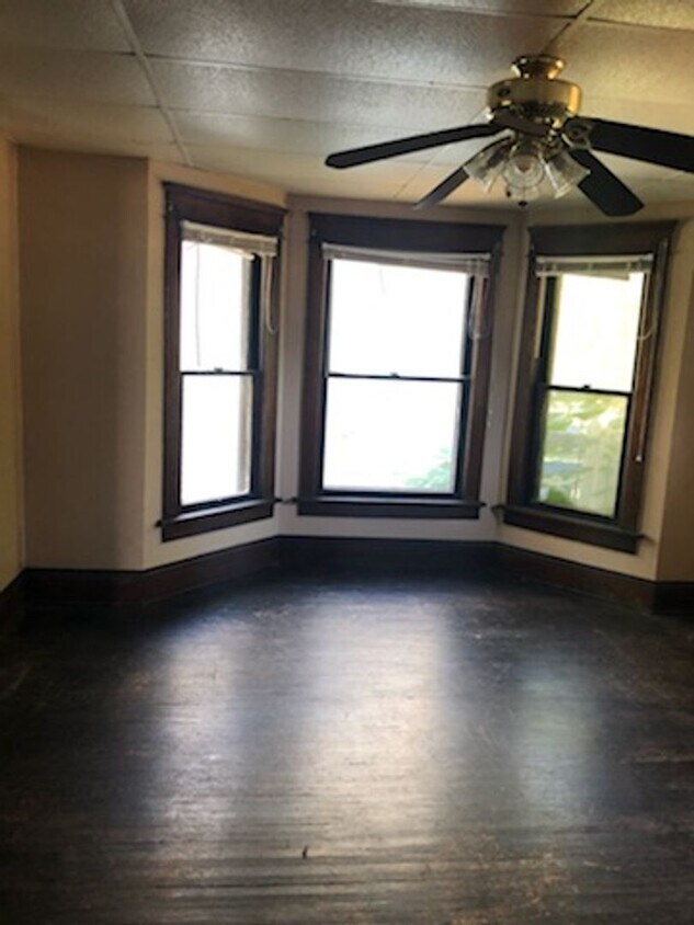 Foto del edificio - Beautiful 4-Bedroom Home for Rent