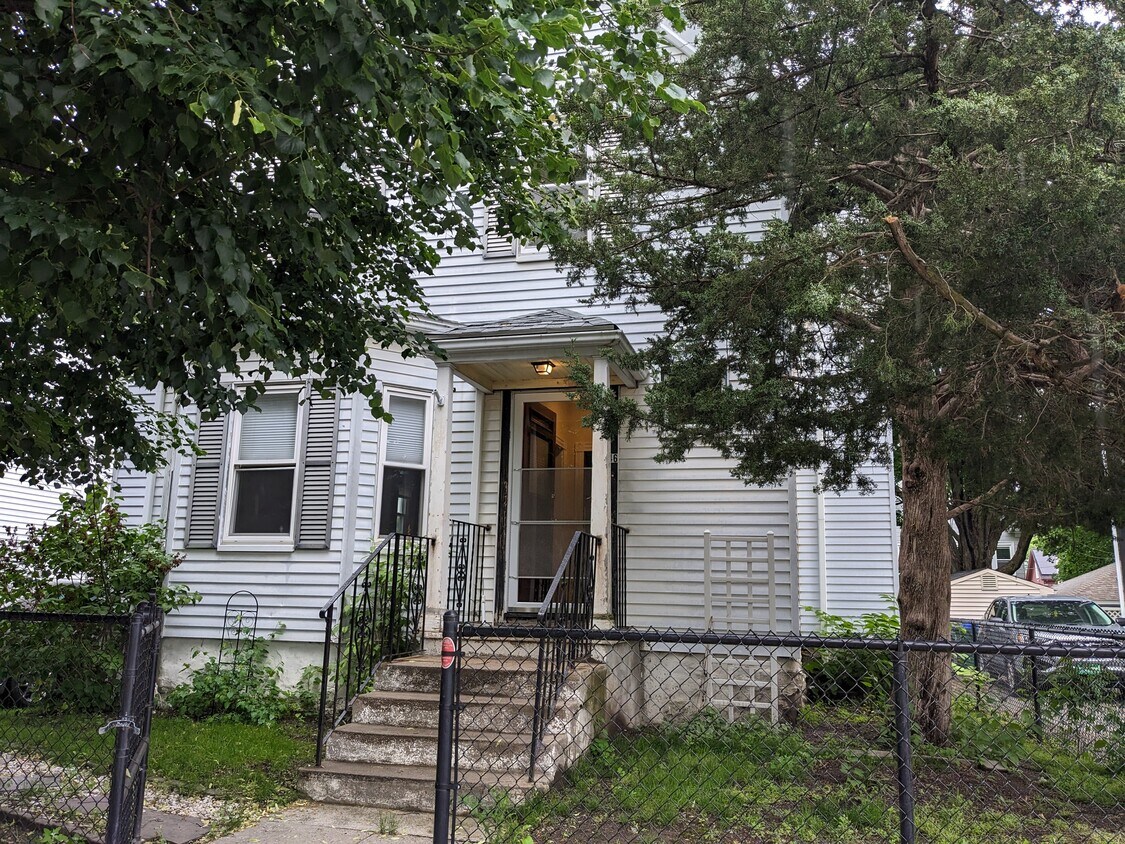 46 Chester Ave, Medford, MA 02155 House for Rent in Medford, MA