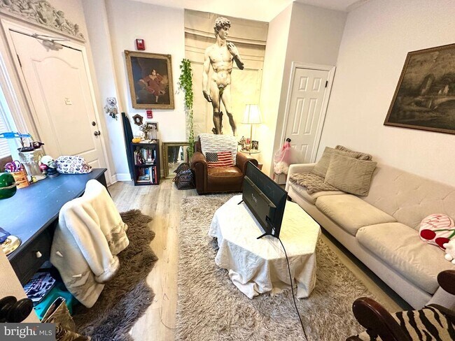 Foto del edificio - 4925 Cedar Ave