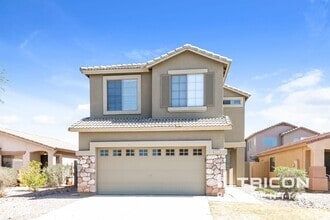 Building Photo - 873 E Impreria St