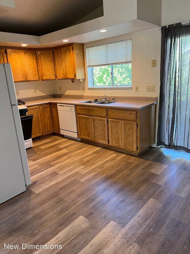 Building Photo - 6 br, 3 bath House - 1410 Ralston Street