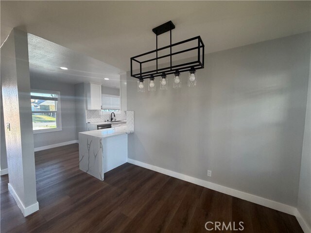 Building Photo - 14515 La Mesa Dr