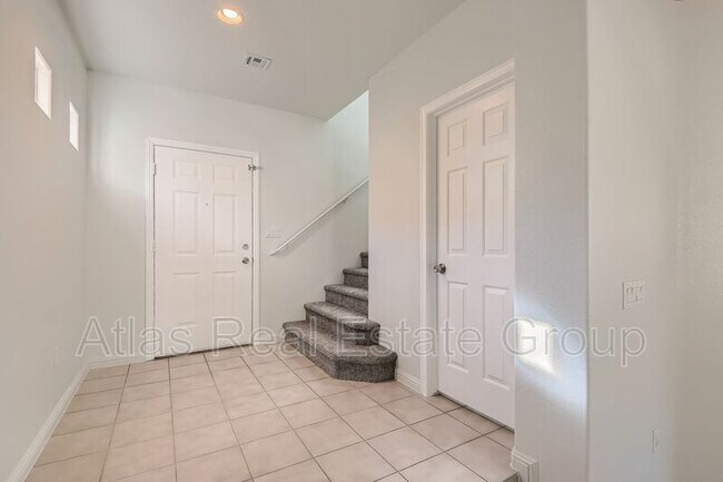 Building Photo - 9278 Shellmont Ct