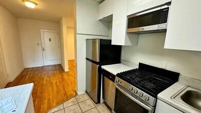 Building Photo - 161 Stanton St