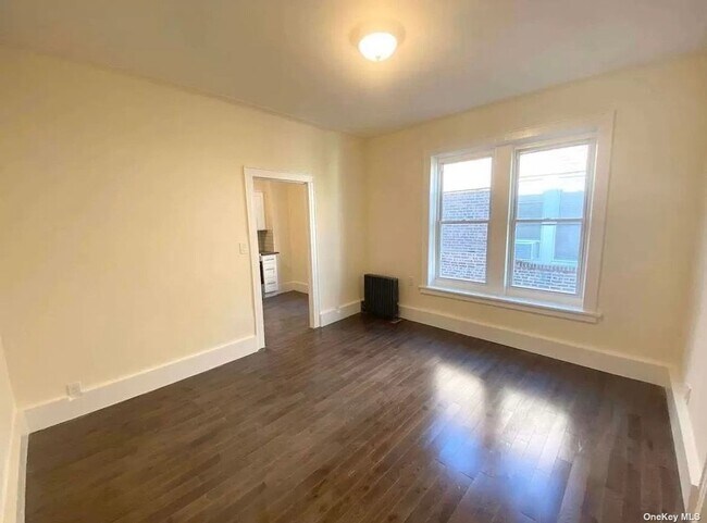 Foto del edificio - 199-16 32nd Ave