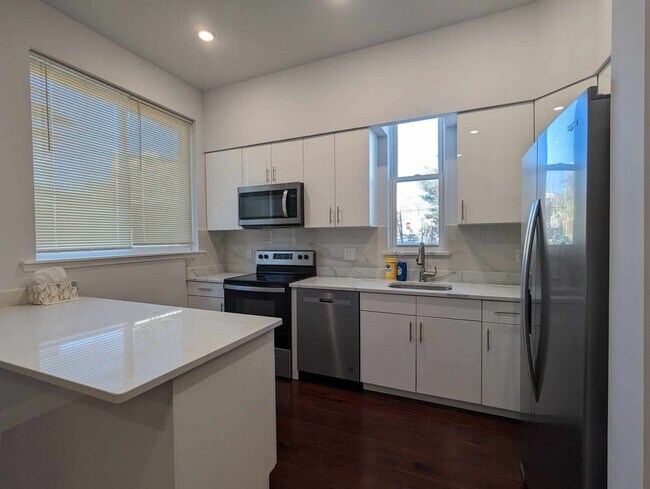 Foto del edificio - 1315 Ridge Ave