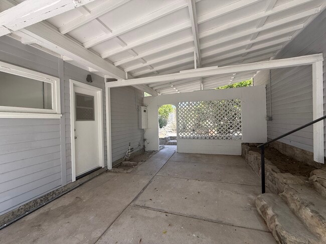 Building Photo - 10260 Marcus Ave