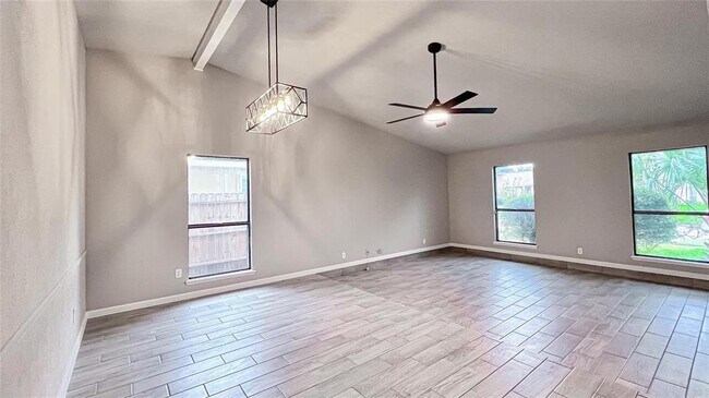 Building Photo - 16822 Macleish Dr