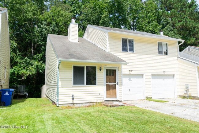 Building Photo - 117 Brenda Dr