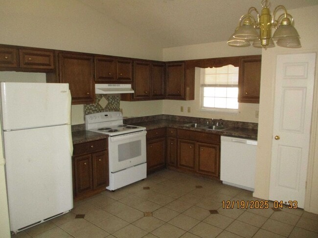 Building Photo - 117 Augusta Ct