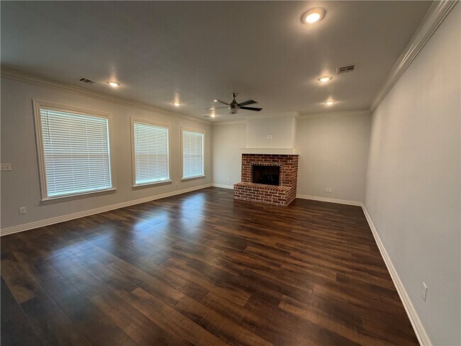 Foto del edificio - 2307 Brook Ln