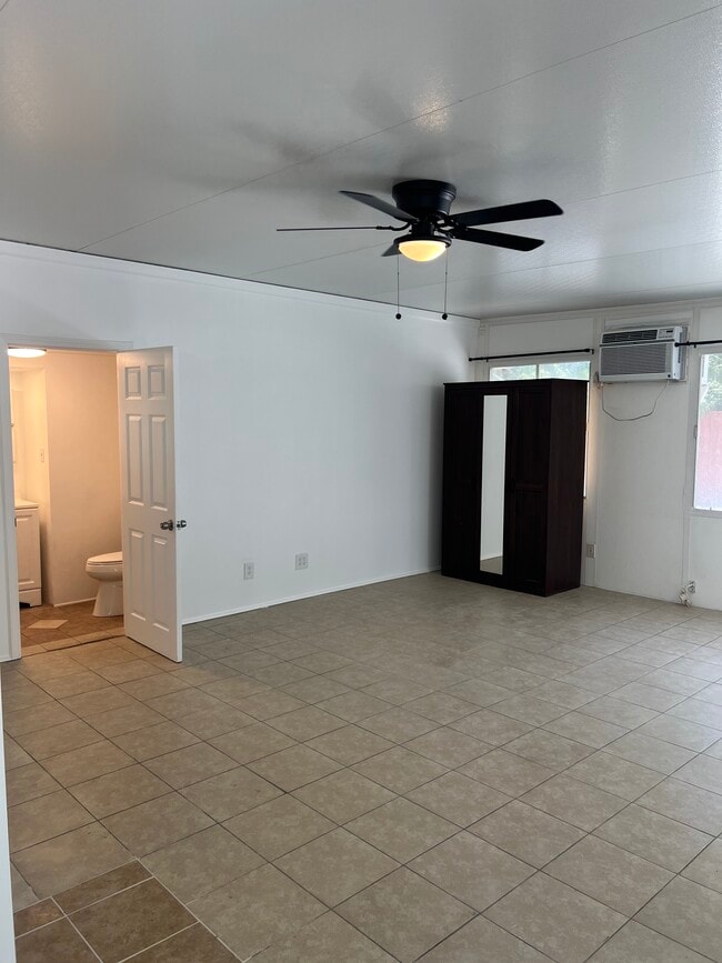 Foto del edificio - 5805 Palm Ave