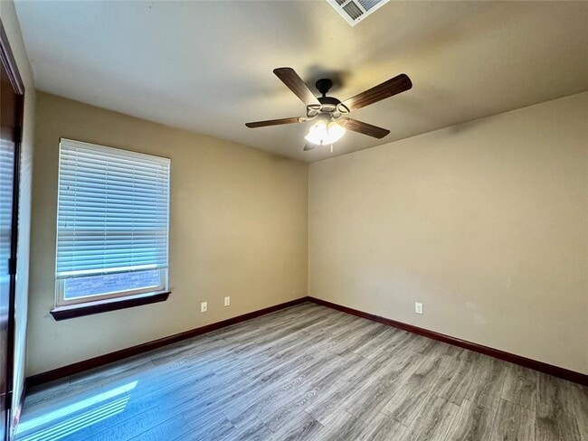Building Photo - 1607 Lawter Rd