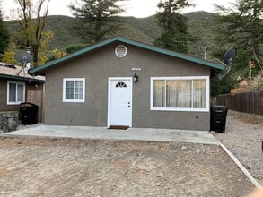 Building Photo - 13947 Meadow Ln