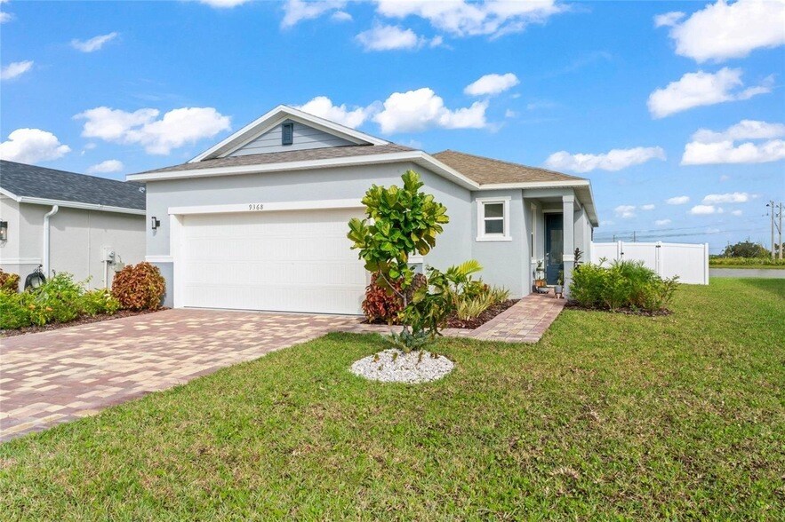 Foto principal - 9368 Sandy Bluffs Circle