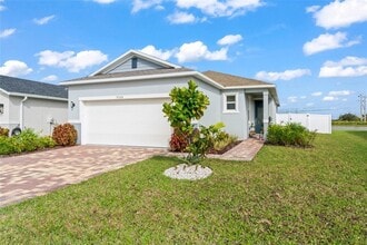 Building Photo - 9368 Sandy Bluffs Circle