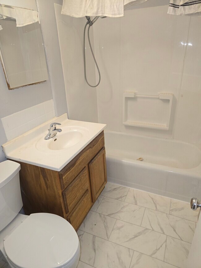 Foto del edificio - 4643 Calvert St