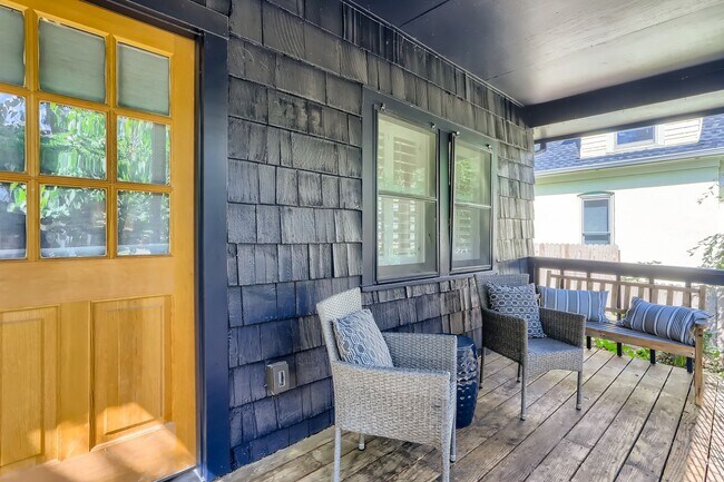 Building Photo - Downtown Boulder 2 BDR - Newly Renovated