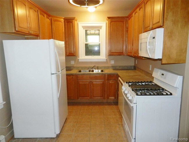 Foto del edificio - 1330 Union Lake Rd
