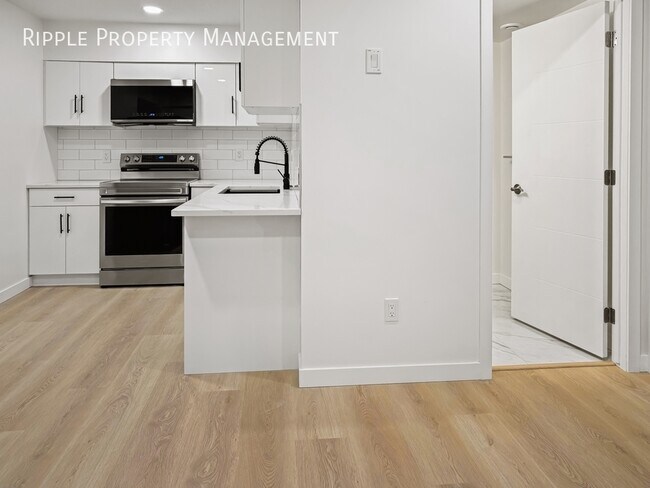 Photo du bâtiment - Fantastic 1 Beds, 1 Baths Single- Family | 1 Dog Allowed No Weight Limit