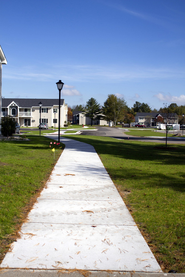 Building Photo - Pine Meadow Village Apartments