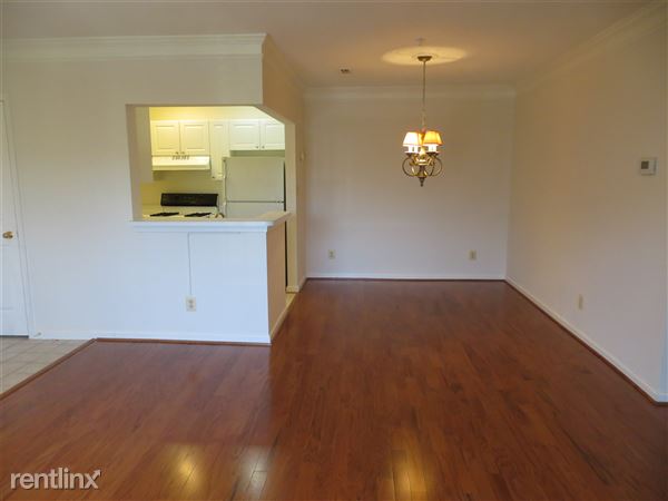 Building Photo - 20322 Beechwood Ter