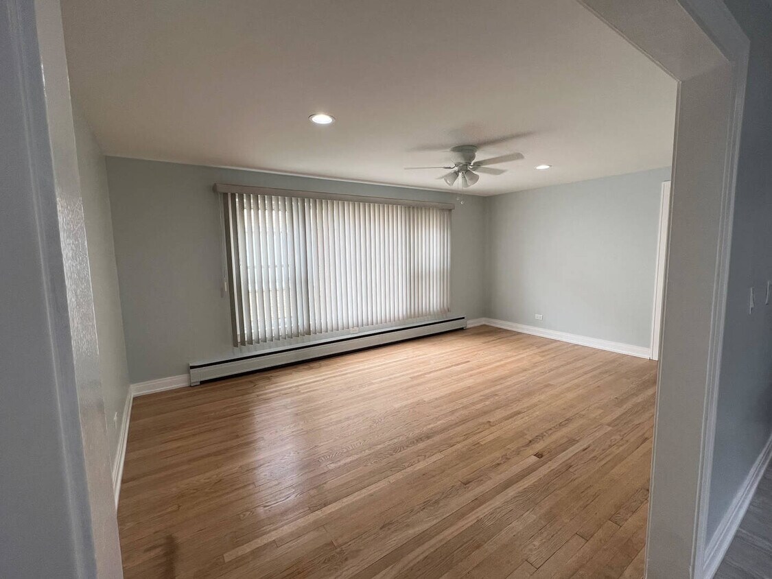 Foto del edificio - 5812 W 16th St