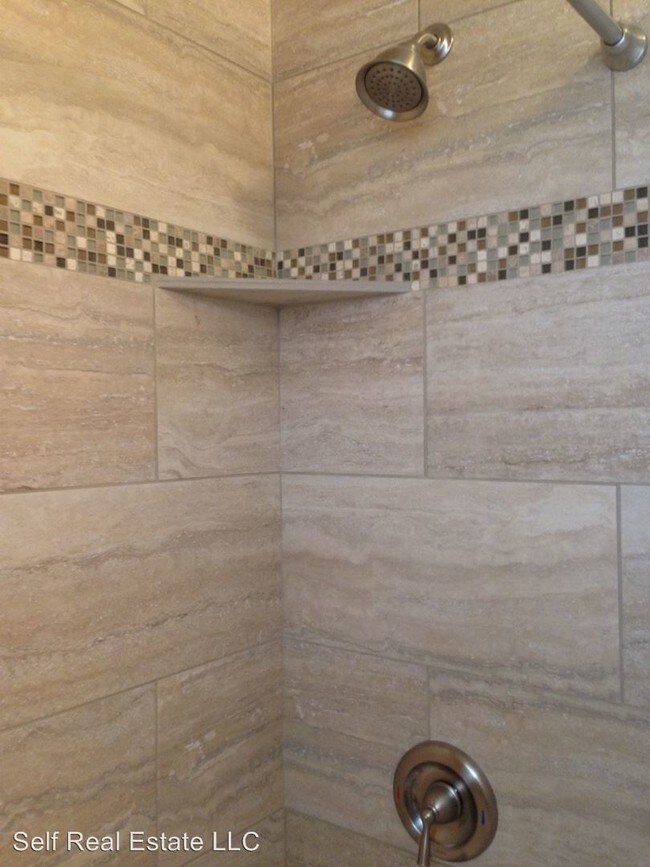 Building Photo - 116 S 800 E