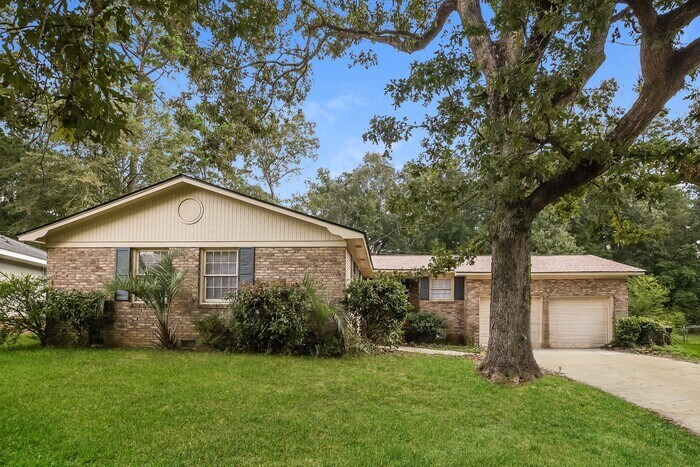 Foto principal - 8060 Nantuckett Ave