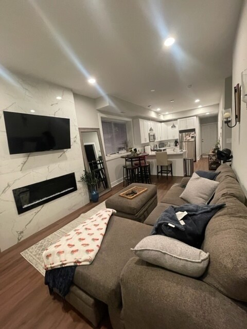 Foto del edificio - 3128 N Davlin Ct